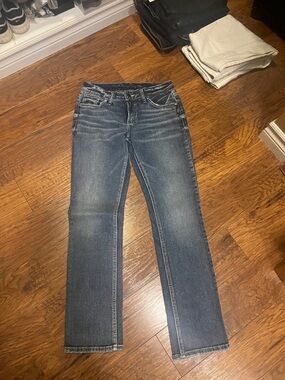 Silver Jeans Women’s Medium-Dark Blue Straight Leg Jeans
